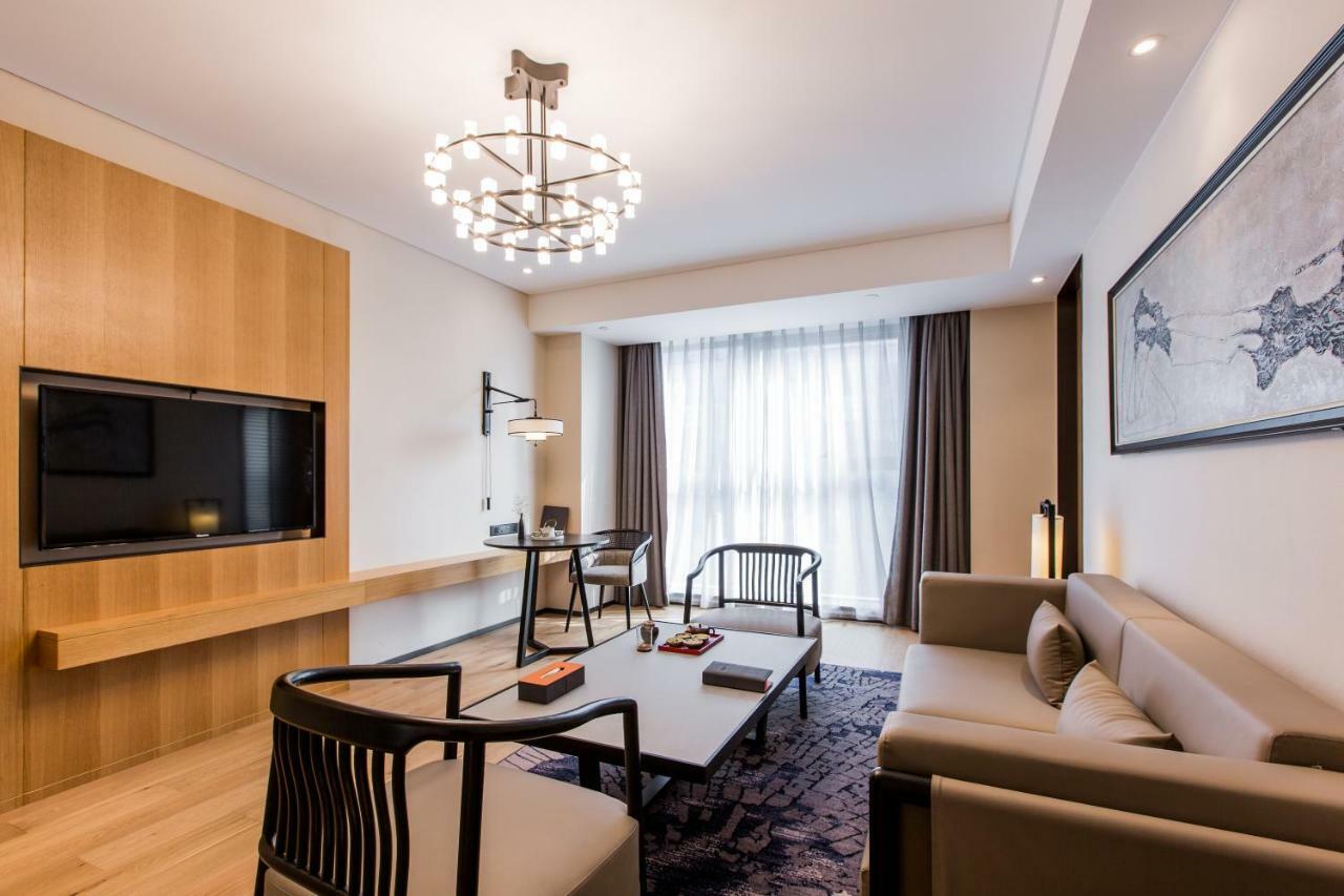 Howard Johnson By Wyndham Life Zhuoyuan Ningbo Eksteriør bilde