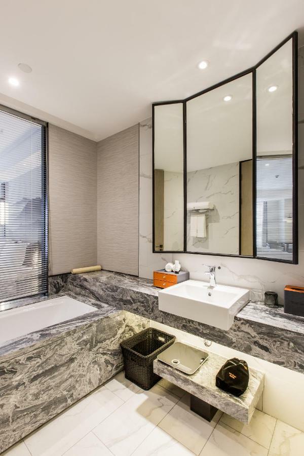 Howard Johnson By Wyndham Life Zhuoyuan Ningbo Eksteriør bilde