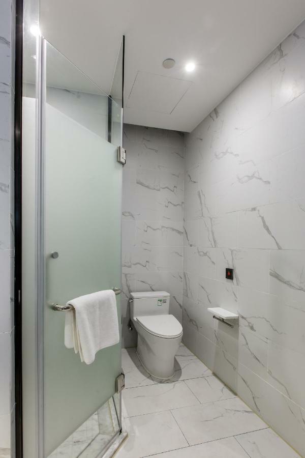 Howard Johnson By Wyndham Life Zhuoyuan Ningbo Eksteriør bilde