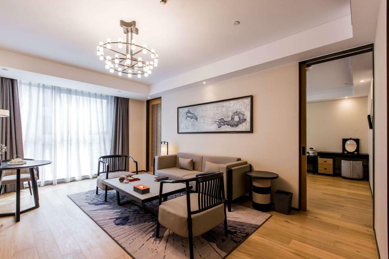 Howard Johnson By Wyndham Life Zhuoyuan Ningbo Eksteriør bilde