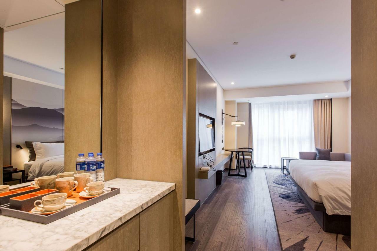 Howard Johnson By Wyndham Life Zhuoyuan Ningbo Eksteriør bilde